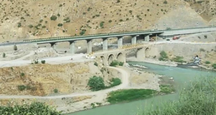 احداث جاده پل زلته-دوآب مطالبه مردم پاوه