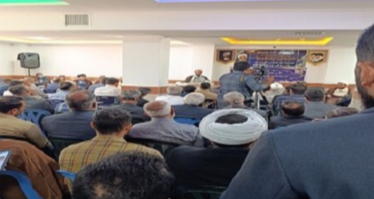 مراسم تکریم و معارفه مدیر جدید مدرسه علمیه امیرالمومنین(ع) شهرستان صحنه انجام شد