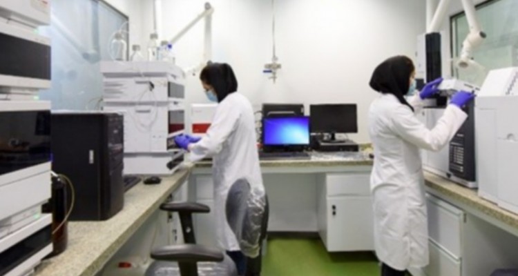 انسولین ندادند، خودمان ساختیم