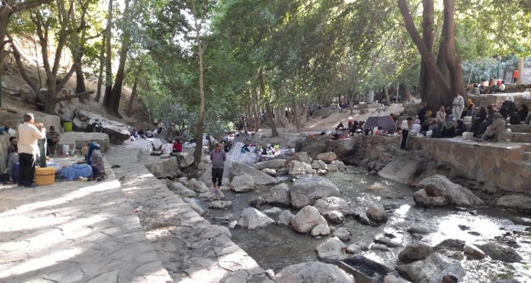 سراب دربند صحنه نیمه اول دی ماه میزبان جشنواره عسل