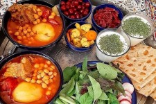جشنواره خوراک و نمایشگاه صنایع‌دستی در صحنه برگزار می‌شود