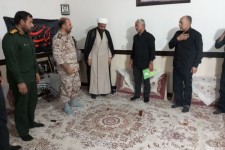 فرمانده سپاه صحنه در دیدار با خانواده شهدای حمله رژیم صهیونیستی: در غم شما شریکیم