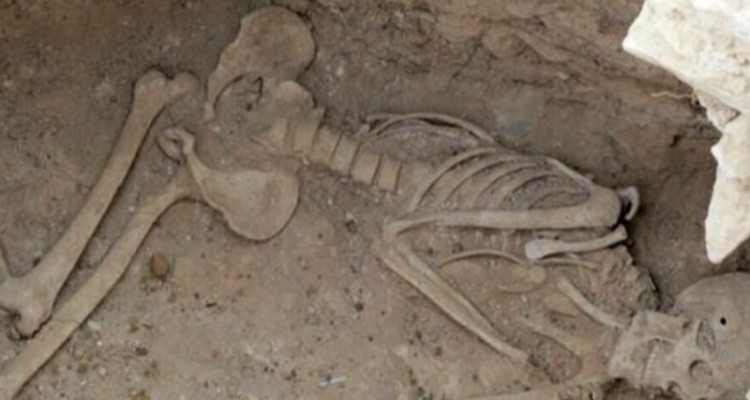 ۷۰ درصد گورستان پارتی تاق‌بستان کاوش شده