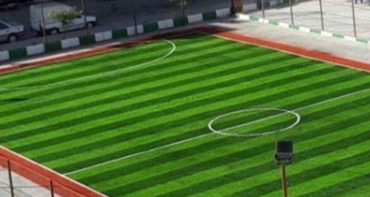 زمین چمن مصنوعی روستای کرکسار بخش دینور شهرستان صحنه افتتاح شد