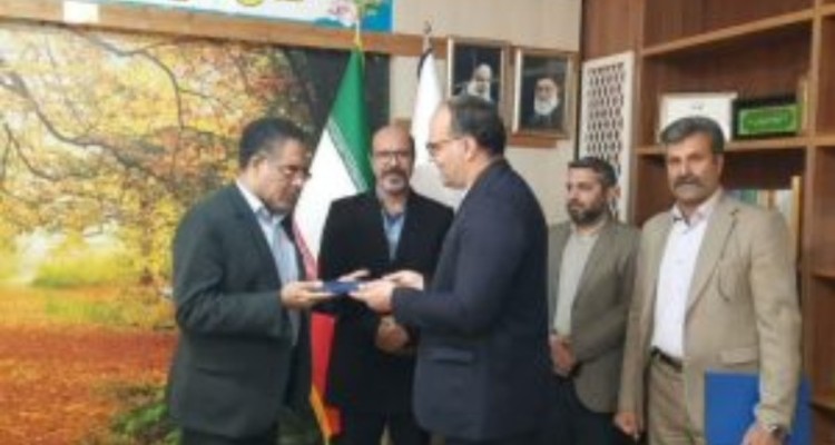 آیین تکریم و معارفه مهارتی به عنوان رئیس آبفای شهرستان صحنه برگزار شد