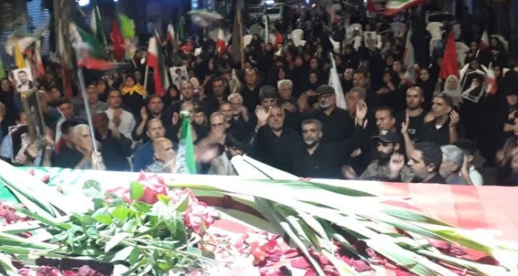 عزاداری مردم ولایتمدار شهرستان صحنه در سوگ رهبر شهید امت