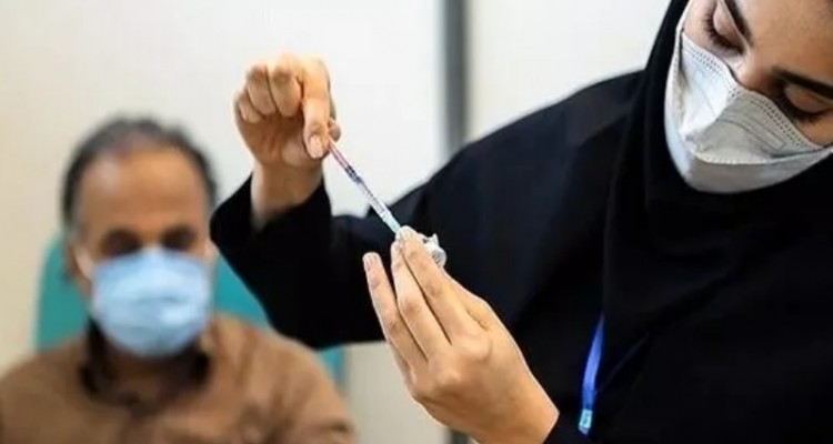 ۷۴.۸ درصد جمعیت کرمانشاه دز دوم واکسن کرونا را دریافت کردند