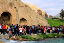 بازدید یک میلیون و ۸۰۰ هزار نفری از جاذبه‌های گردشگری کرمانشاه