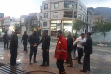 کمک ستاد بحران شهرداری صحنه به منازل سیل زده شهر