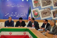 طرح پیاده روی همگانی با شعار اعتیاد دشمن زندگی و خانواده در صحنه اجرا می شود