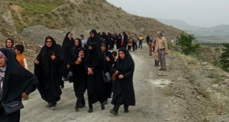 همایش پیاده روی و کوهپیمایی بسیجیان صحنه ای انجام شد