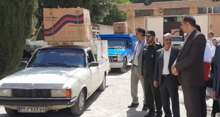 10 سری جهیزیه به مناسبت عید غدیر به نوعروسان تحت پوشش کمیته امداد امام خمینی(ره) صحنه اهدا شد