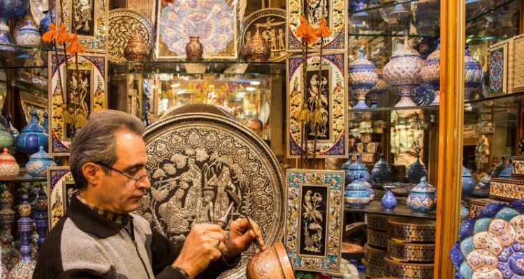 ۸۰ میلیارد ریال تسهیلات به صنعتگران صنایع‌دستی شهرستان صحنه پرداخت شد