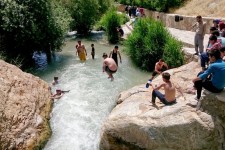 در روزهای داغ تابستان به این شهر خنک و زیبای صحنه سفر کنید