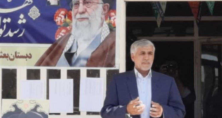 والدین ارتباط خود را با مدرسه به عنوان خانه دوم فرزندان حفظ کنند