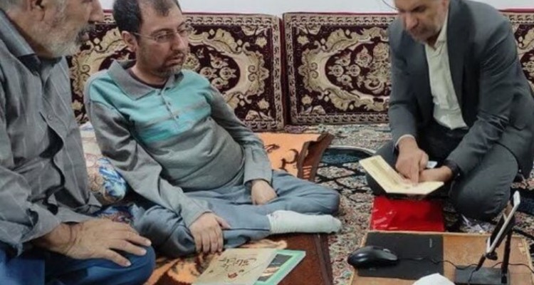 دیدار با هنرمند و شاعر توانمند شهرستان صحنه رضا نظری ایلخانی