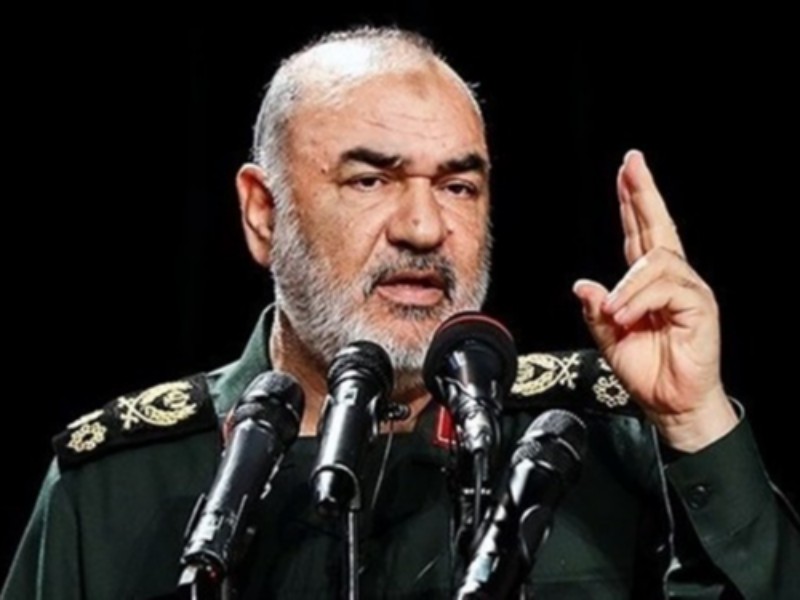 سرلشکر سلامی: سپاه آماده همکاری برای تسریع در تعقیب ماجرای مسموم‌سازی کودکان است