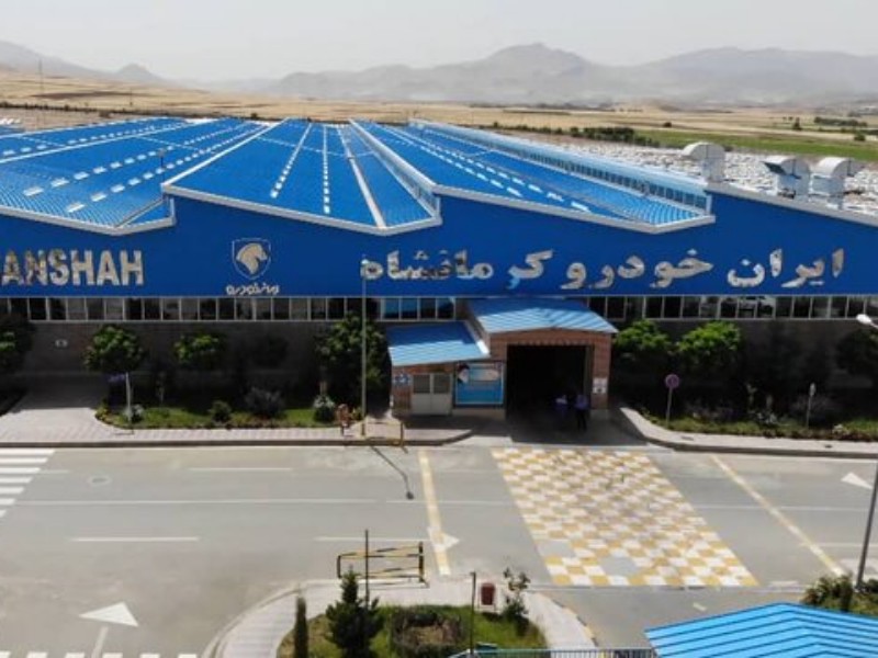 بیش از ۱۲ هزار خودرو طی سه ماه امسال در شرکت ایران خودرو کرمانشاه واقع در شهرستان صحنه تحویل مشتریان شد