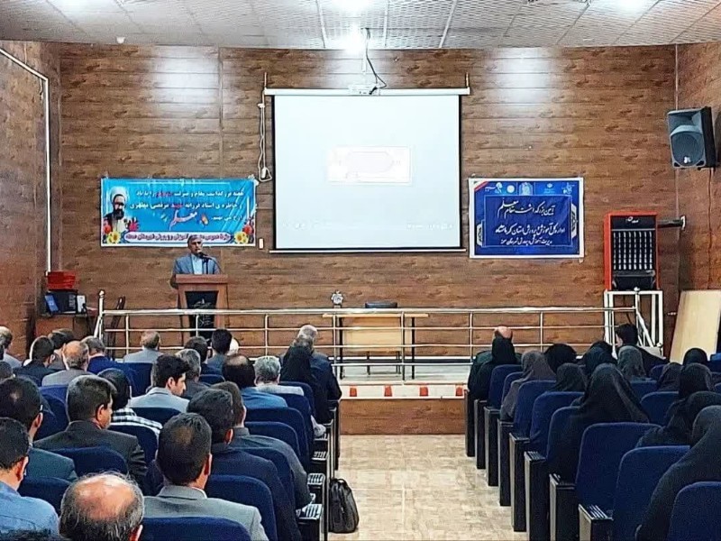 صحنه بیش از ۷۶۰ معلم دارد / نقش ۶۰ درصدی بانوان در نظام تعلیم و تربیت