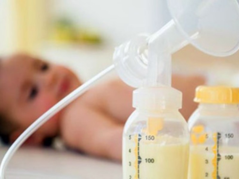 مادران کرمانشاهی شیر اضافی خود را به «بانک شیر» اهدا کنند مادران کرمانشاهی شیر اضافی خود را به «بانک شیر» اهدا کنند