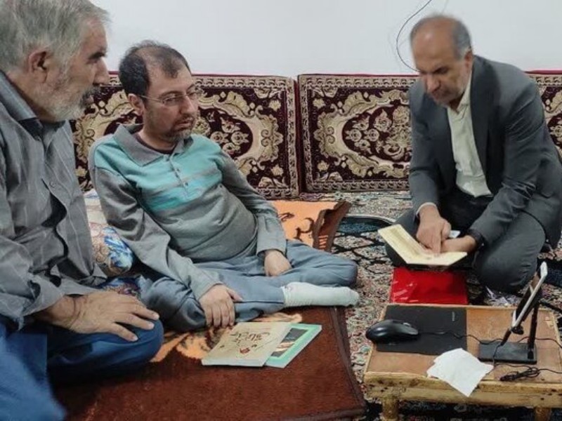 دیدار با هنرمند و شاعر توانمند شهرستان صحنه رضا نظری ایلخانی