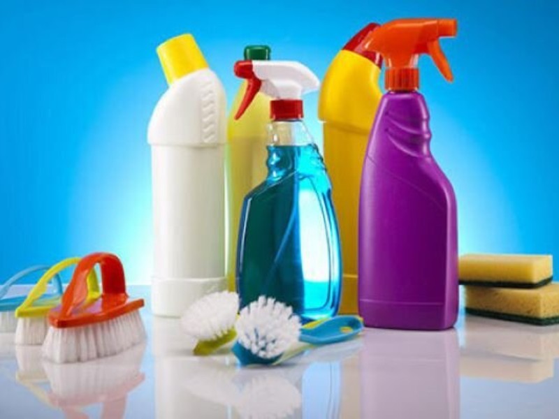 هشدار درباره ترکیب خطرناک جوهر نمک و وایتکس در خانه‌تکانی عید