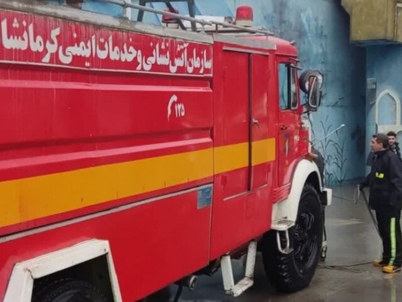 حریق سنگین فروشگاه لوازم ساختمانی در کرمانشاه مهار شد