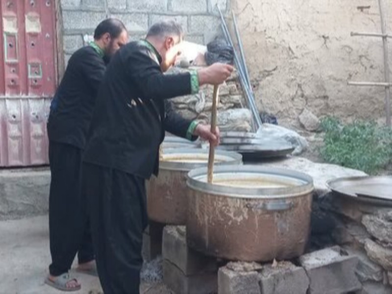 برگزاری آیین «هلیسه پزان» در روستای کنگرشاه صحنه