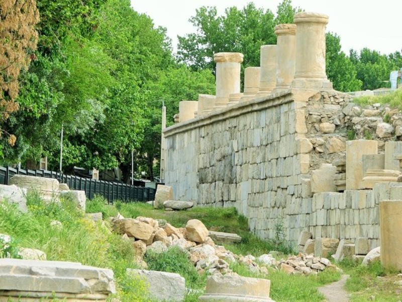 معبد آناهیتا به اندازه بیستون و تاق‌بستان می‌تواند گردشگر جذب کند