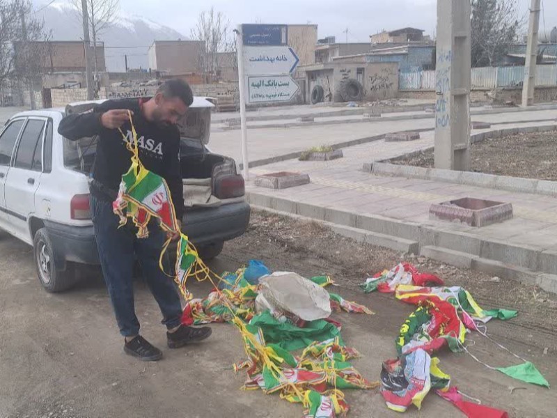 آذین بندی، فضاسازی و استقبال از دهه فجر انقلاب در روستاهای صحنه انجام شد