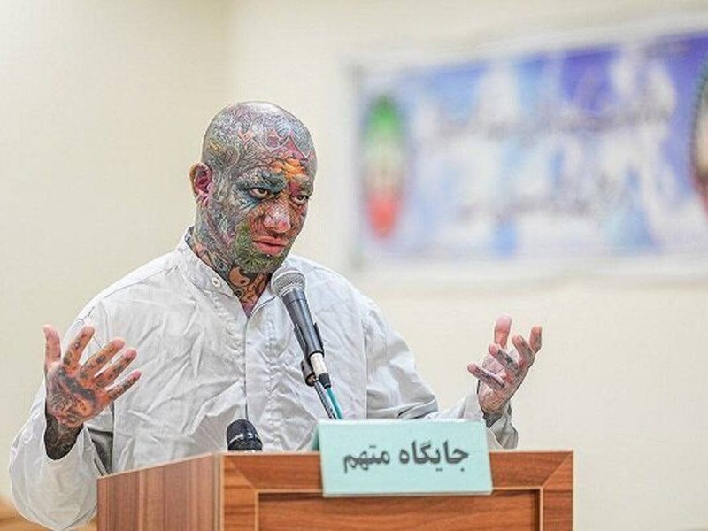 آثار «تتلو» او را نجات میدهد؟! آثار «تتلو» او را نجات میدهد؟!