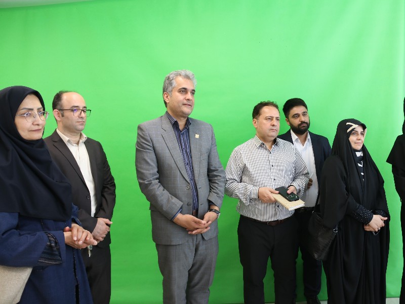 بازدید رئیس اداره امور پارک‌ها و مراکز رشد ستفا از پارک علم و فناوری صحنه
