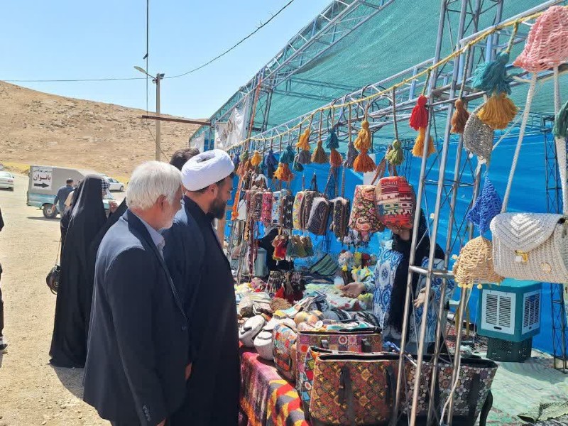 برپایی 12 غرفه صنایع‌دستی در صحنه در مسیر زائران اربعین حسینی